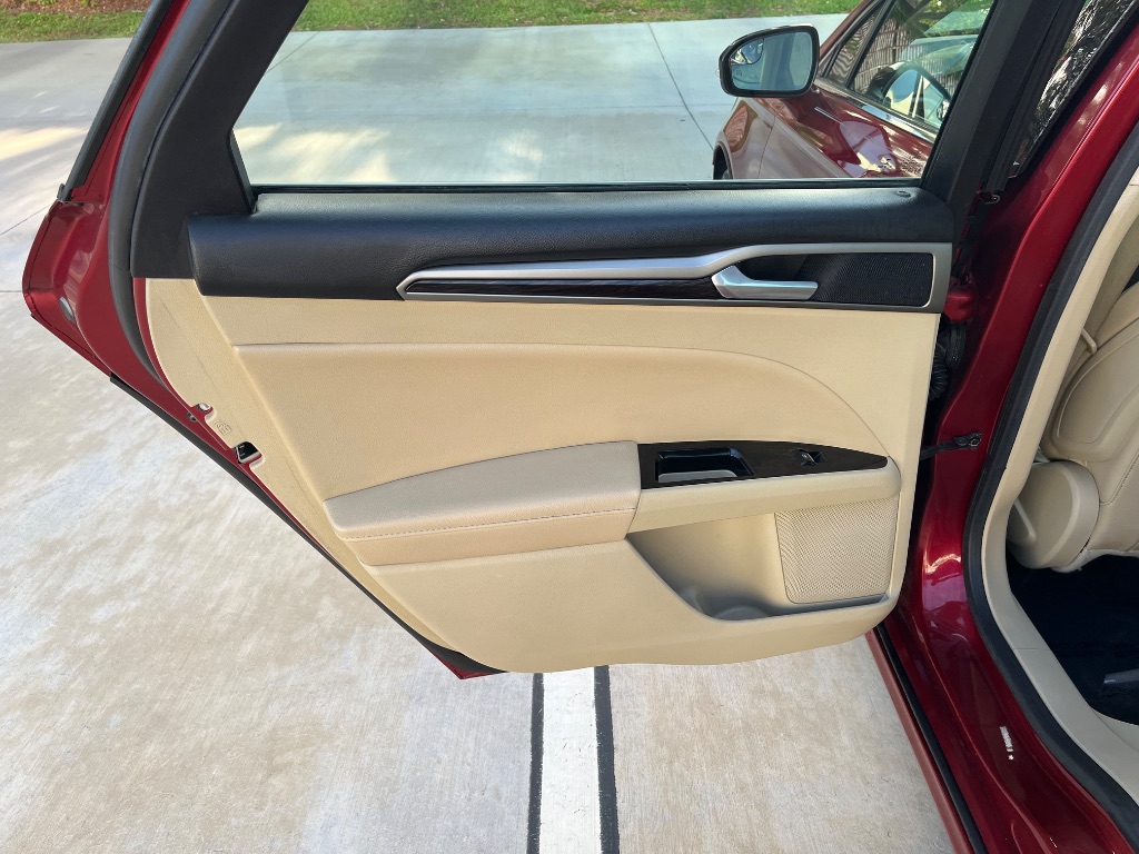 2015 Ford Fusion - $7,995