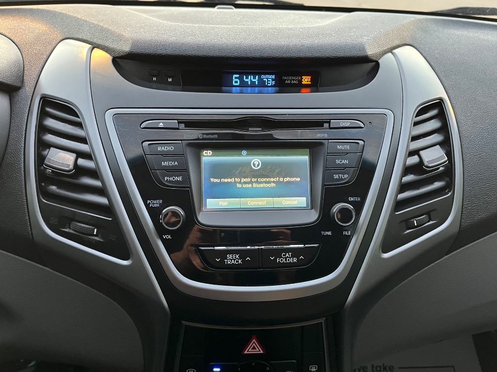 2015 Hyundai Elantra SE photo