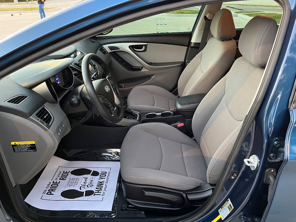 2015 Hyundai Elantra SE photo