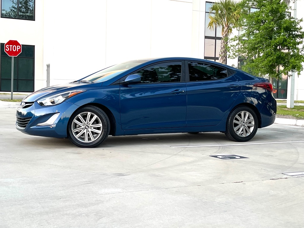 2015 Hyundai Elantra SE photo