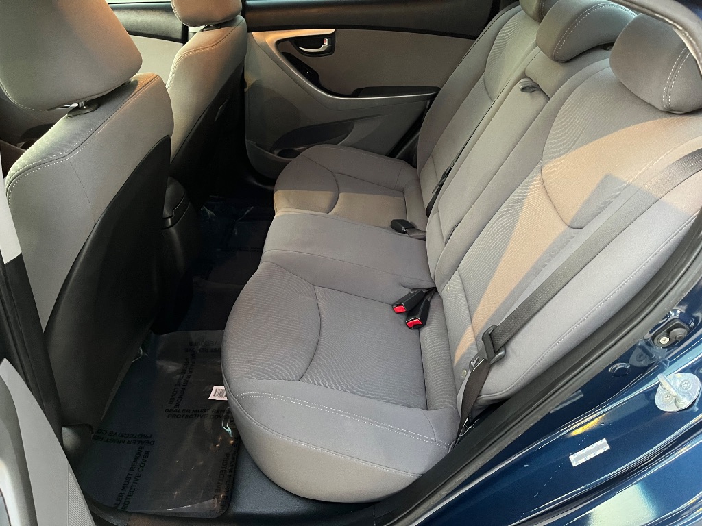 2015 Hyundai Elantra SE photo