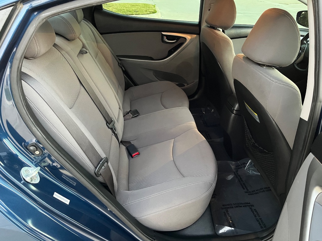 2015 Hyundai Elantra SE photo