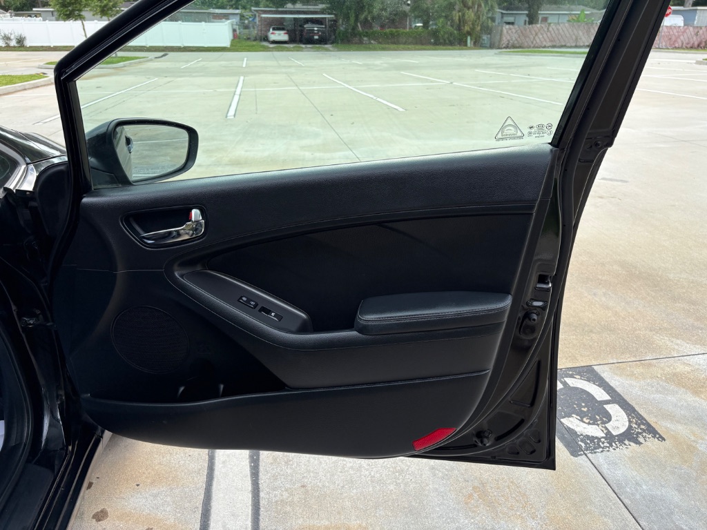 2016 Kia Forte - $7,985