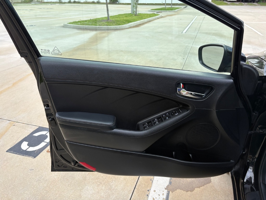 2016 Kia Forte - $7,985