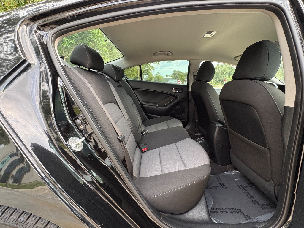 2016 Kia Forte - $7,985