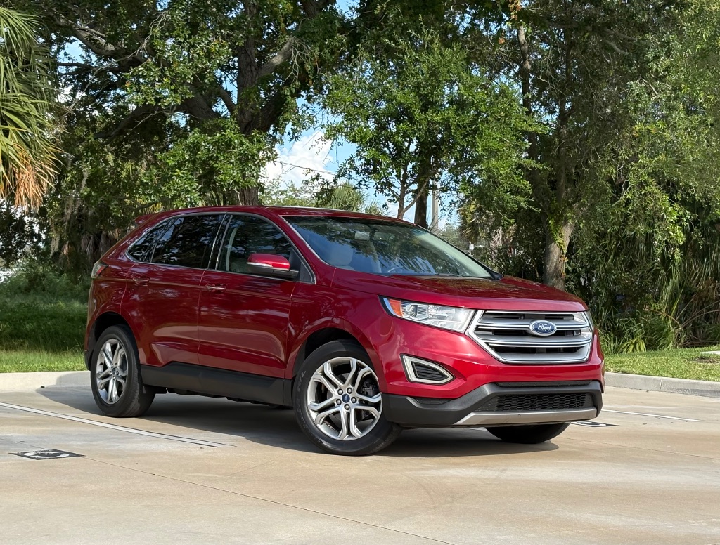 2016 Ford Edge - $10,995