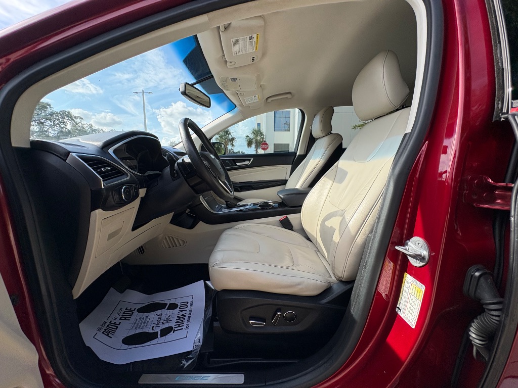 2016 Ford Edge - $10,995