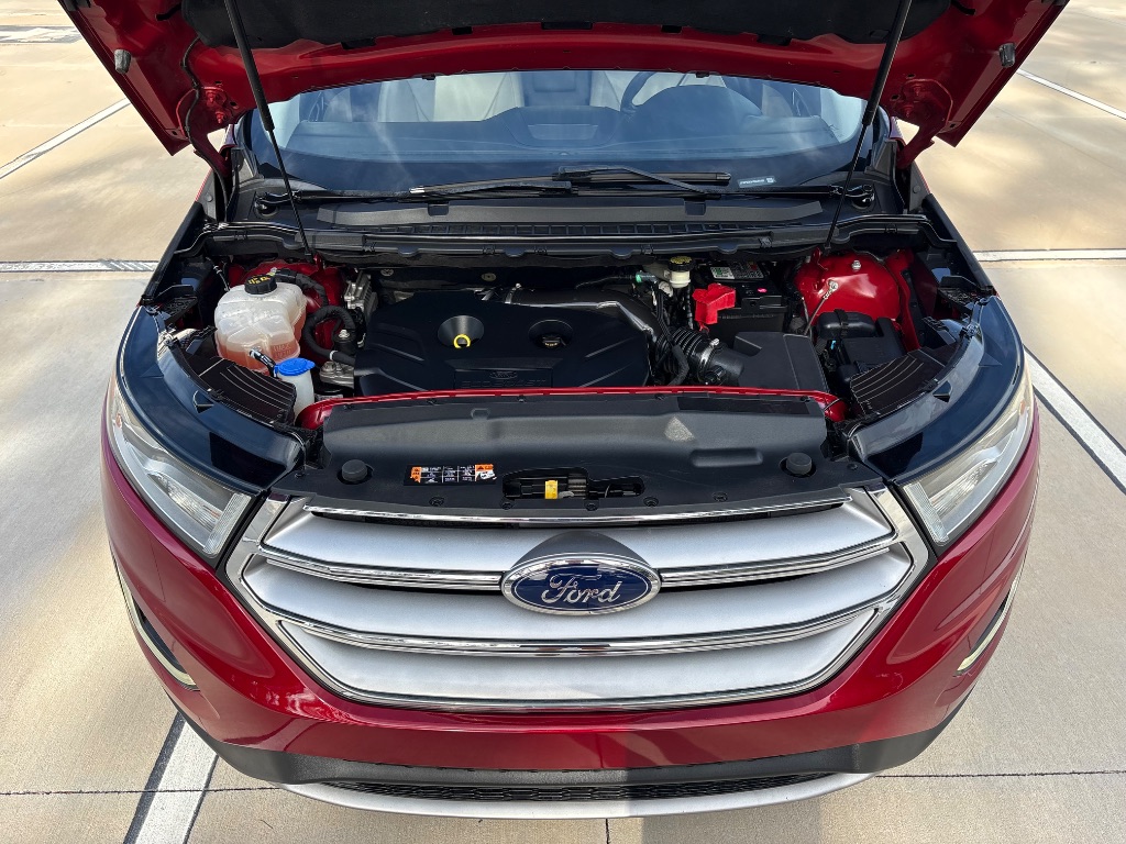 2016 Ford Edge - $10,995