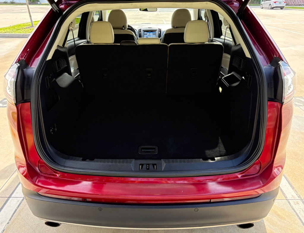 2016 Ford Edge - $10,995