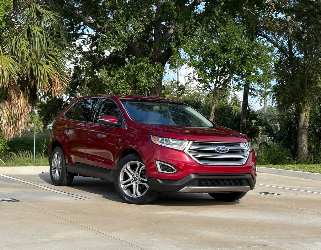 2016 Ford Edge - $10,995