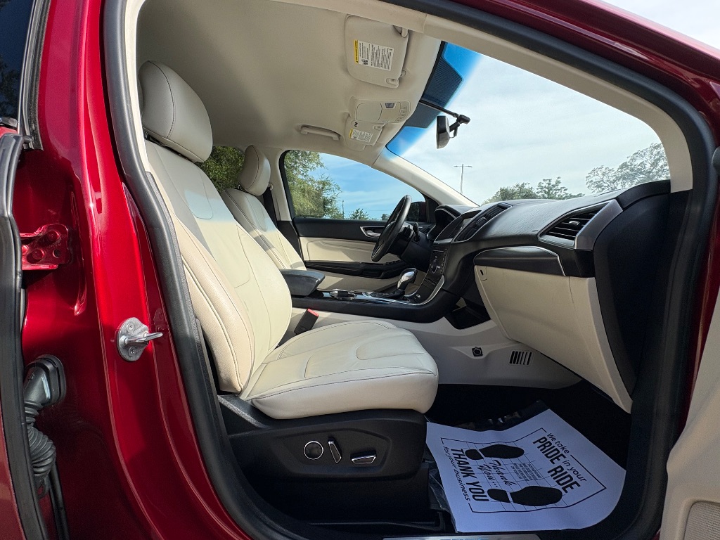 2016 Ford Edge - $10,995