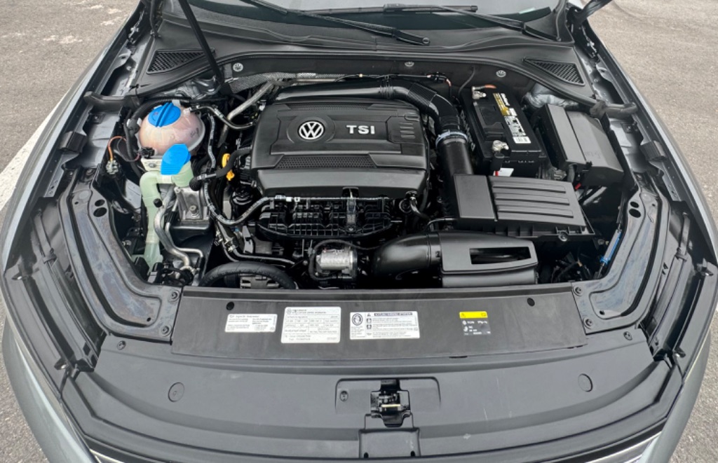 2016 Volkswagen Passat S photo