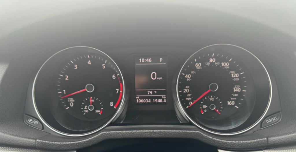 2016 Volkswagen Passat S photo