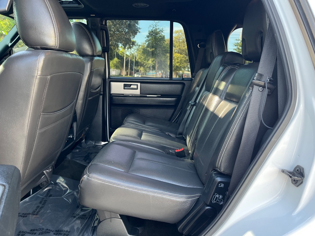 2016 Ford Expedition - $13,995