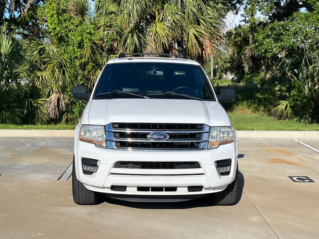 2016 Ford Expedition - $13,995