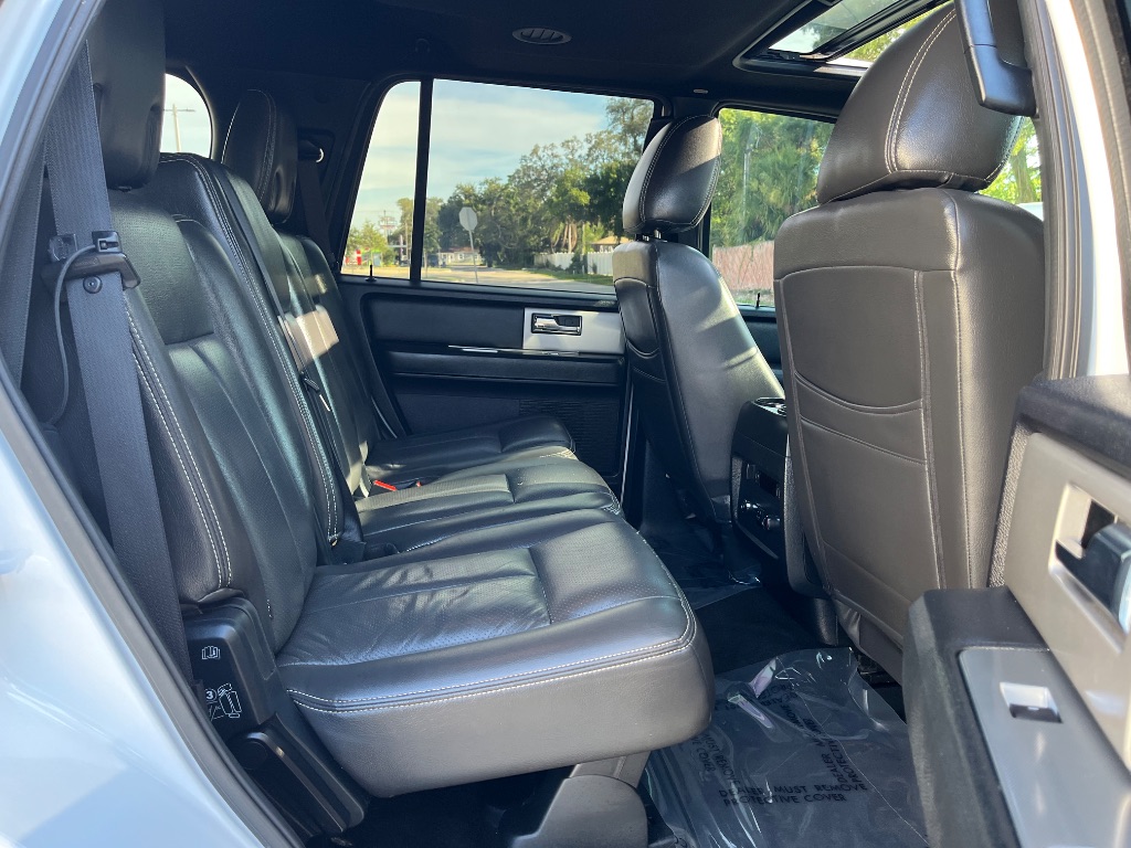 2016 Ford Expedition - $13,995
