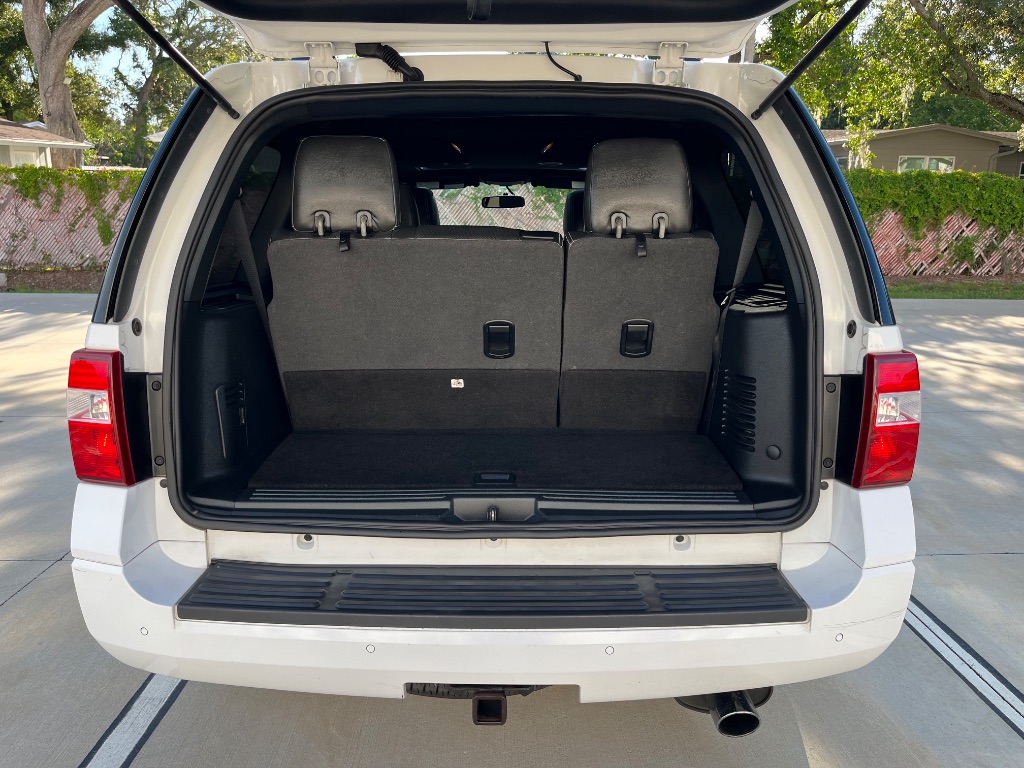 2016 Ford Expedition - $13,995