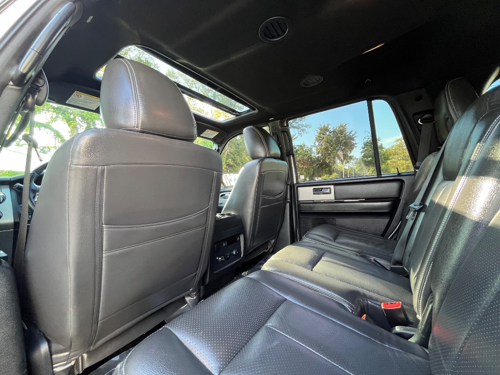 2016 Ford Expedition - $13,995