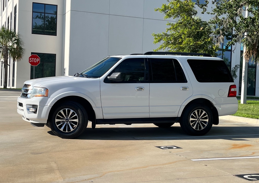 2016 Ford Expedition - $13,995