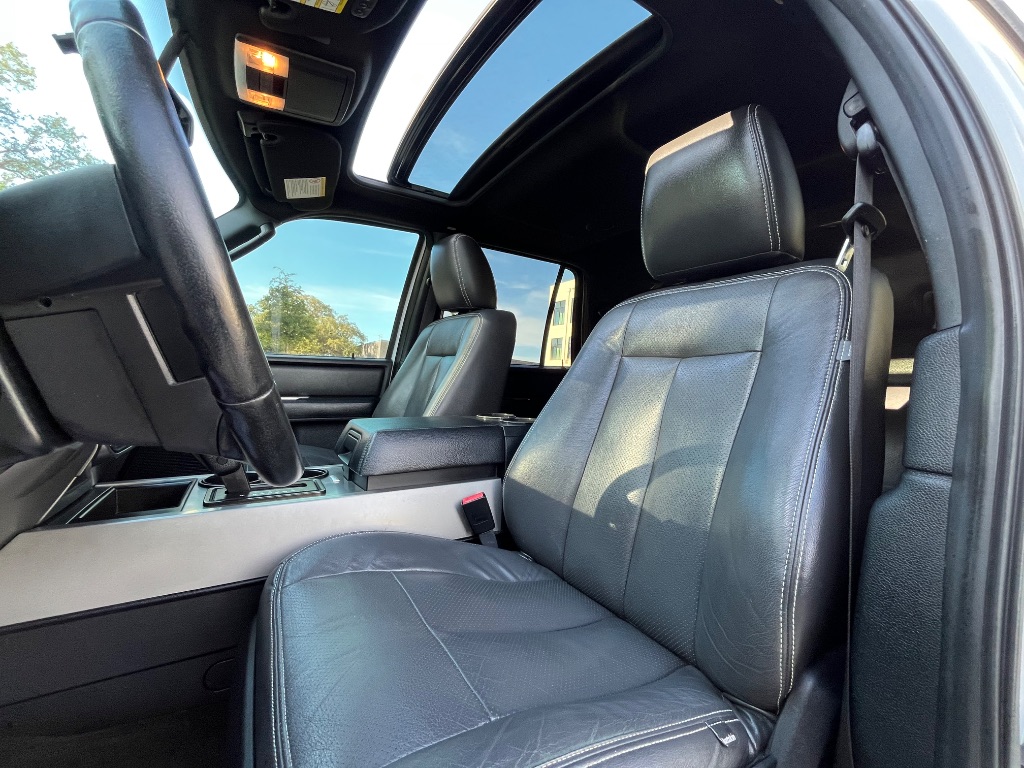 2016 Ford Expedition - $13,995