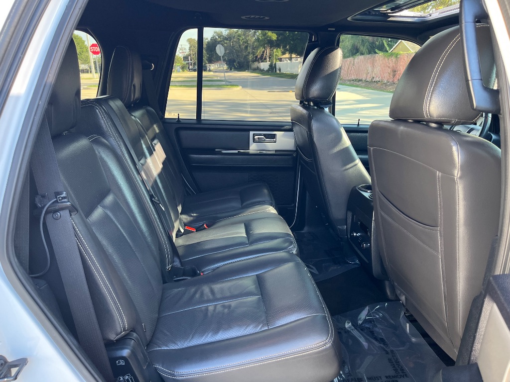 2016 Ford Expedition - $13,995