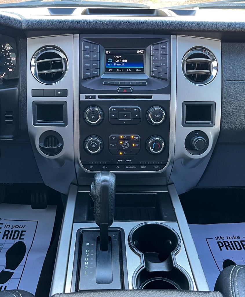 2016 Ford Expedition - $13,995