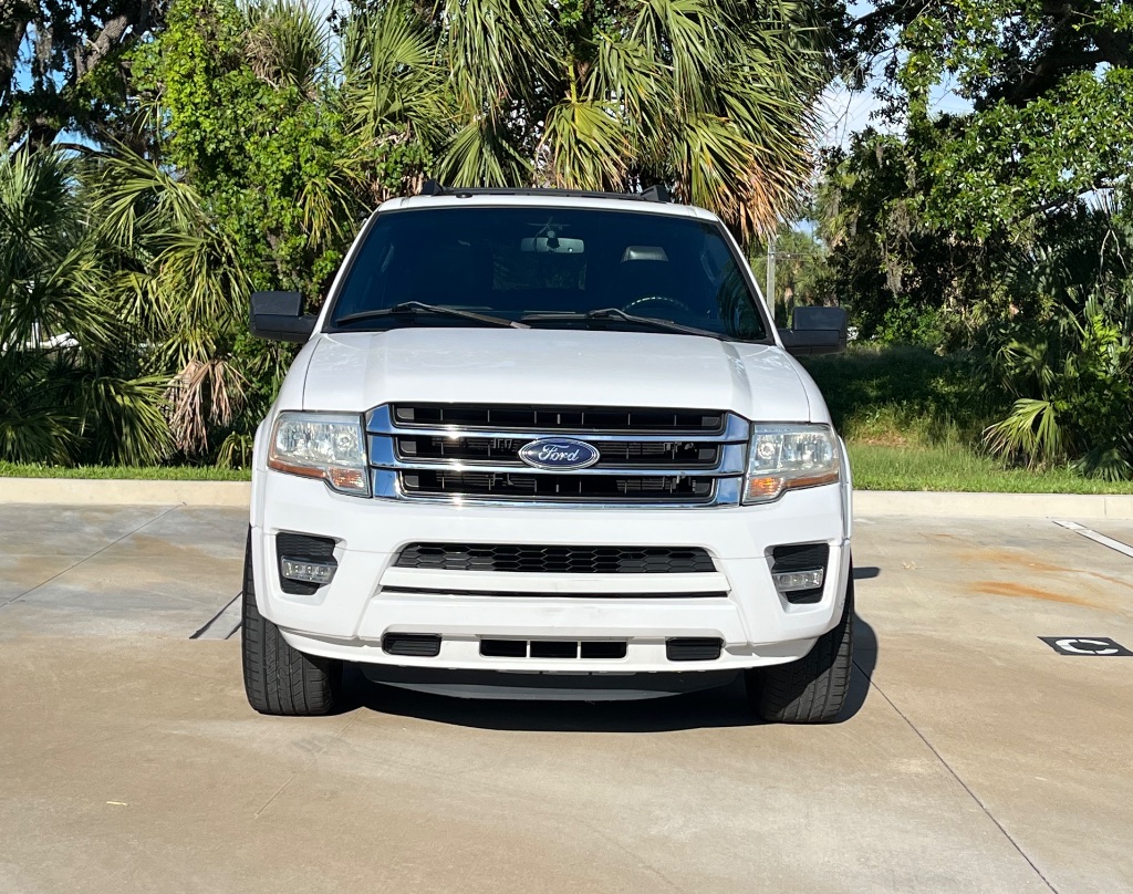 2016 Ford Expedition - $13,995