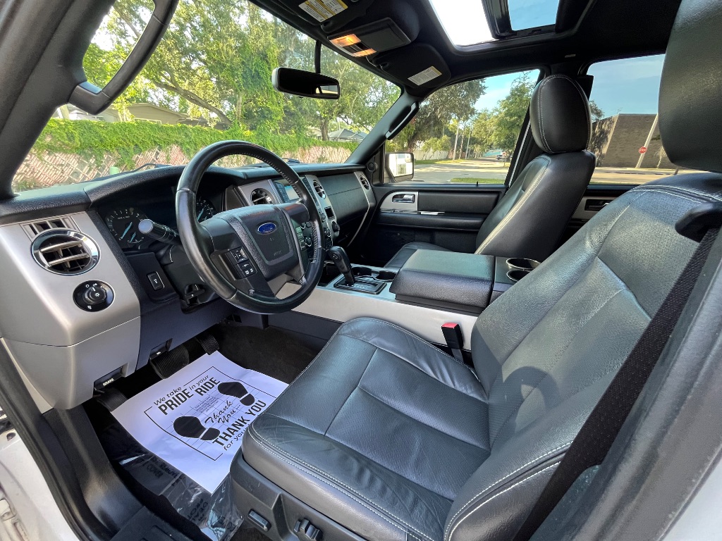2016 Ford Expedition - $13,995