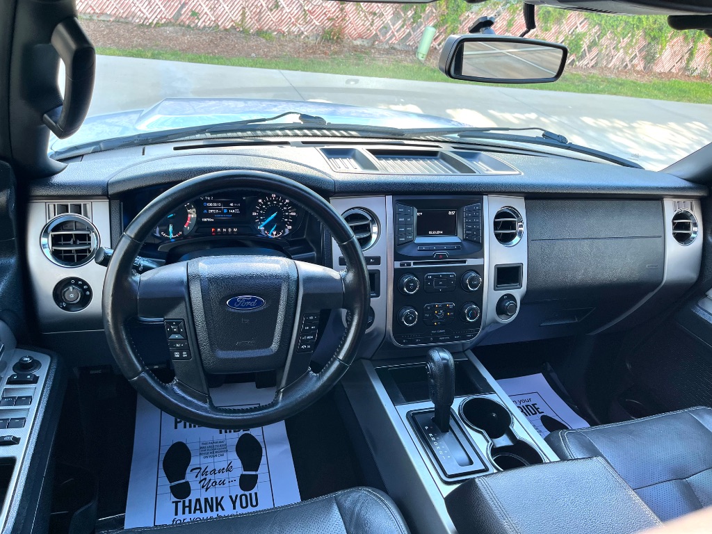 2016 Ford Expedition - $13,995