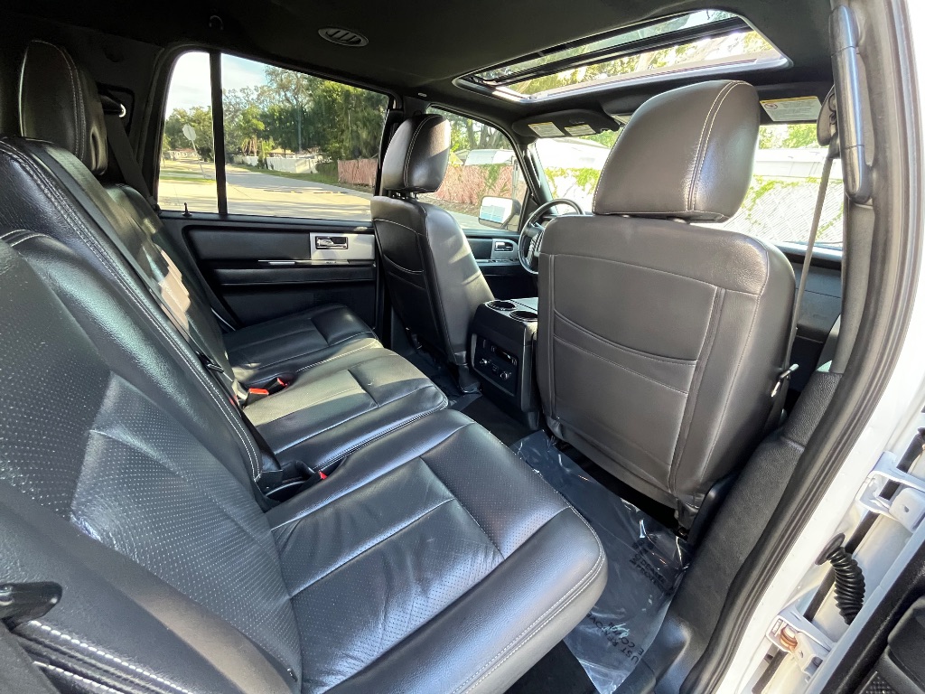 2016 Ford Expedition - $13,995