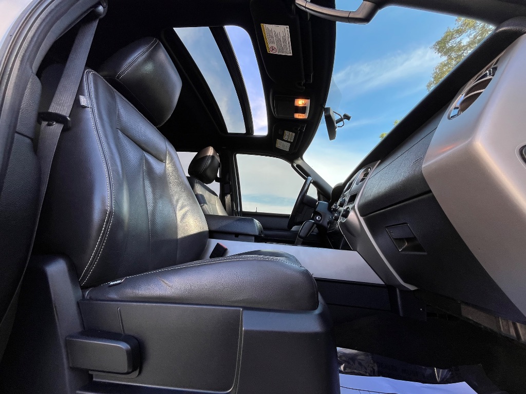 2016 Ford Expedition - $13,995