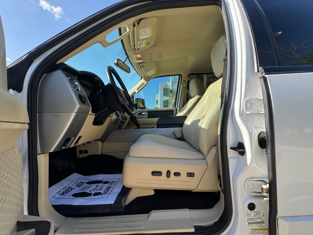 2016 Ford Expedition - $10,795