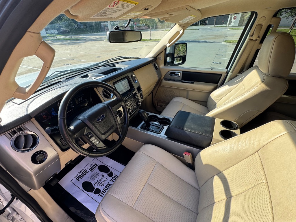 2016 Ford Expedition - $10,795