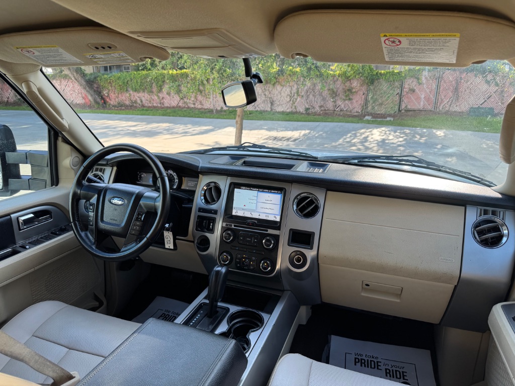2016 Ford Expedition - $10,795