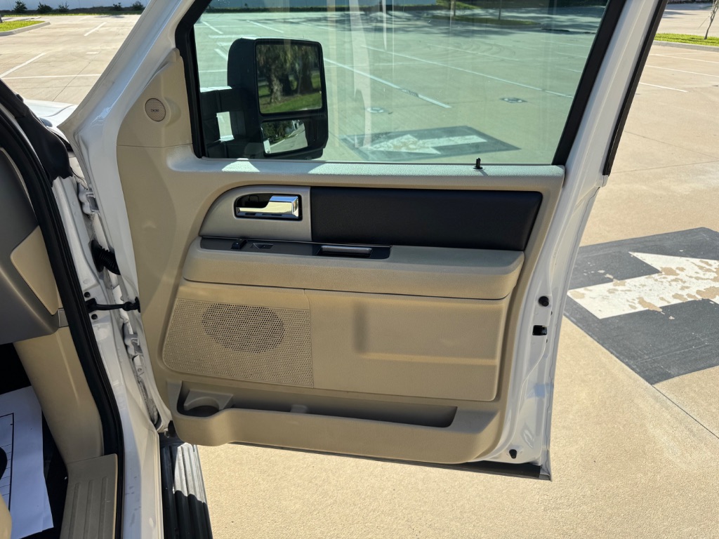 2016 Ford Expedition - $10,795