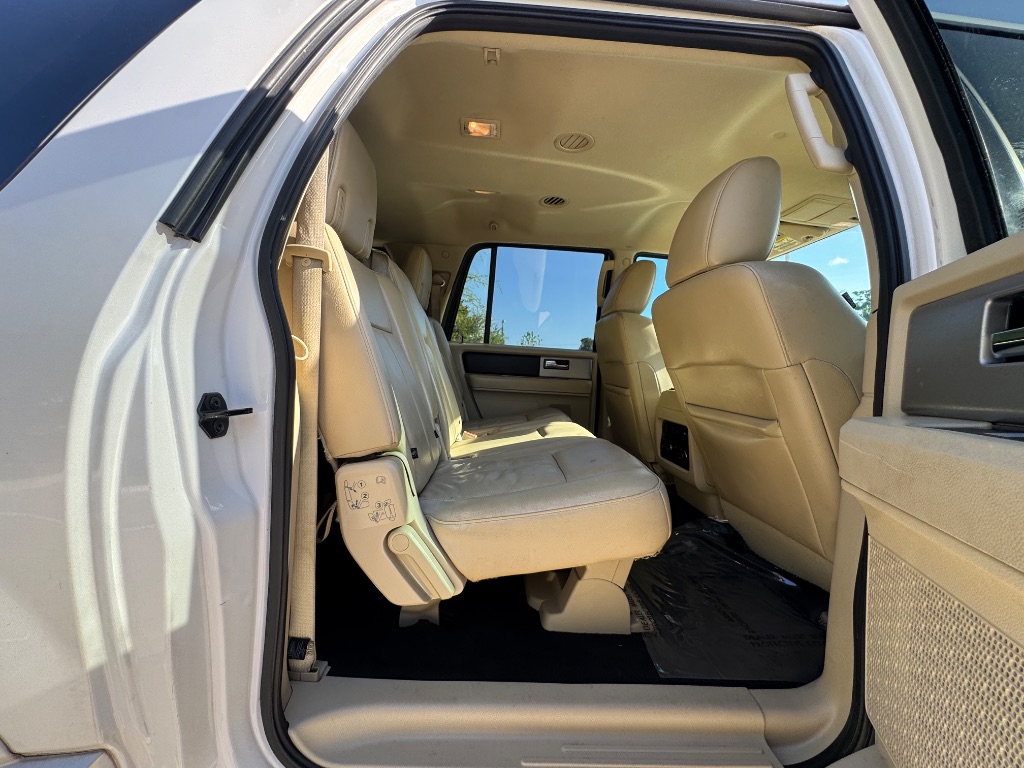 2016 Ford Expedition - $10,795