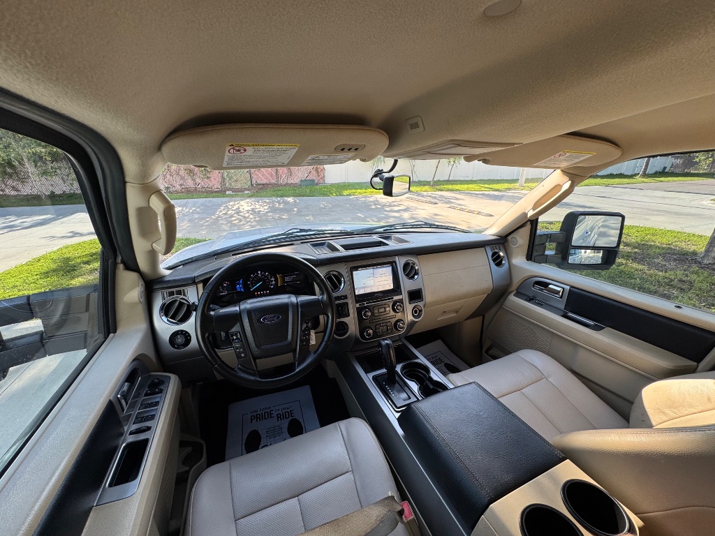 2016 Ford Expedition - $10,795