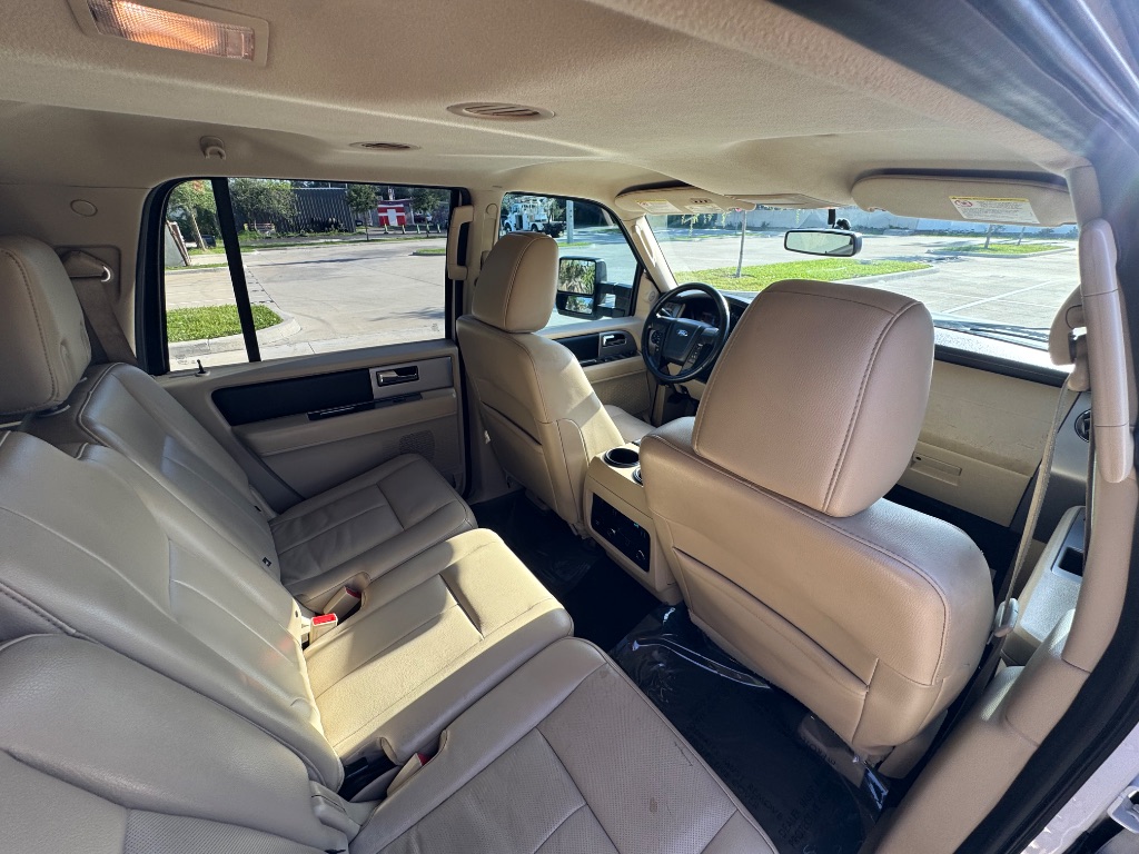 2016 Ford Expedition - $10,795