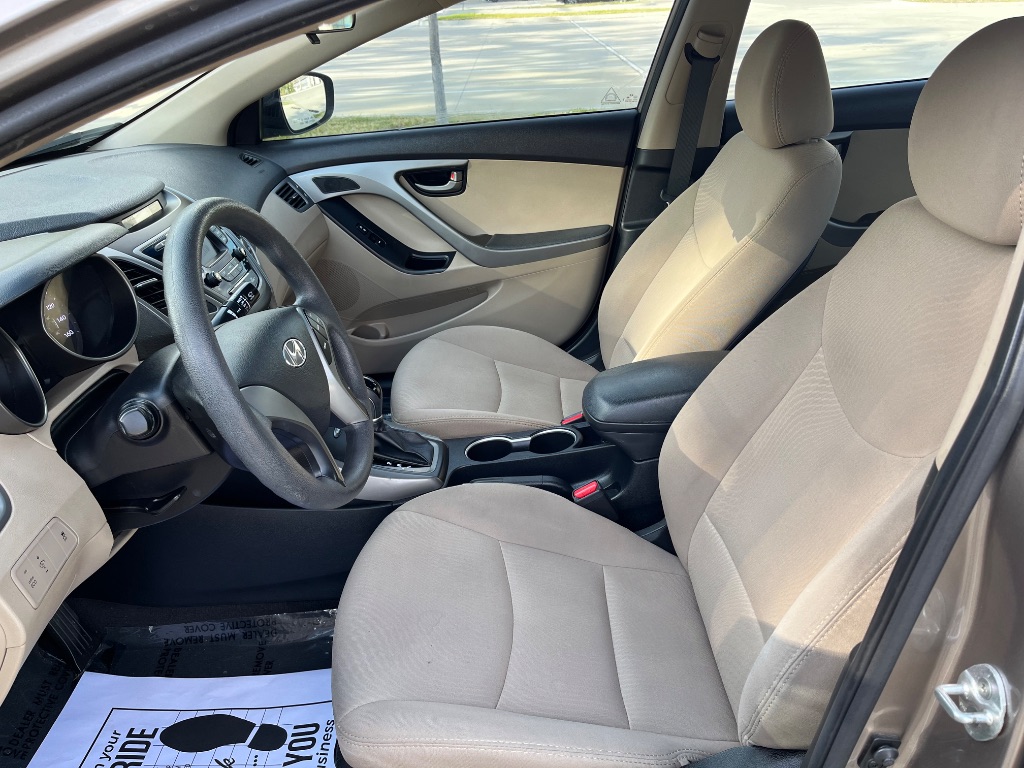 2016 Hyundai Elantra SE photo