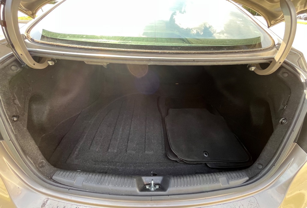 2016 Hyundai Elantra SE photo