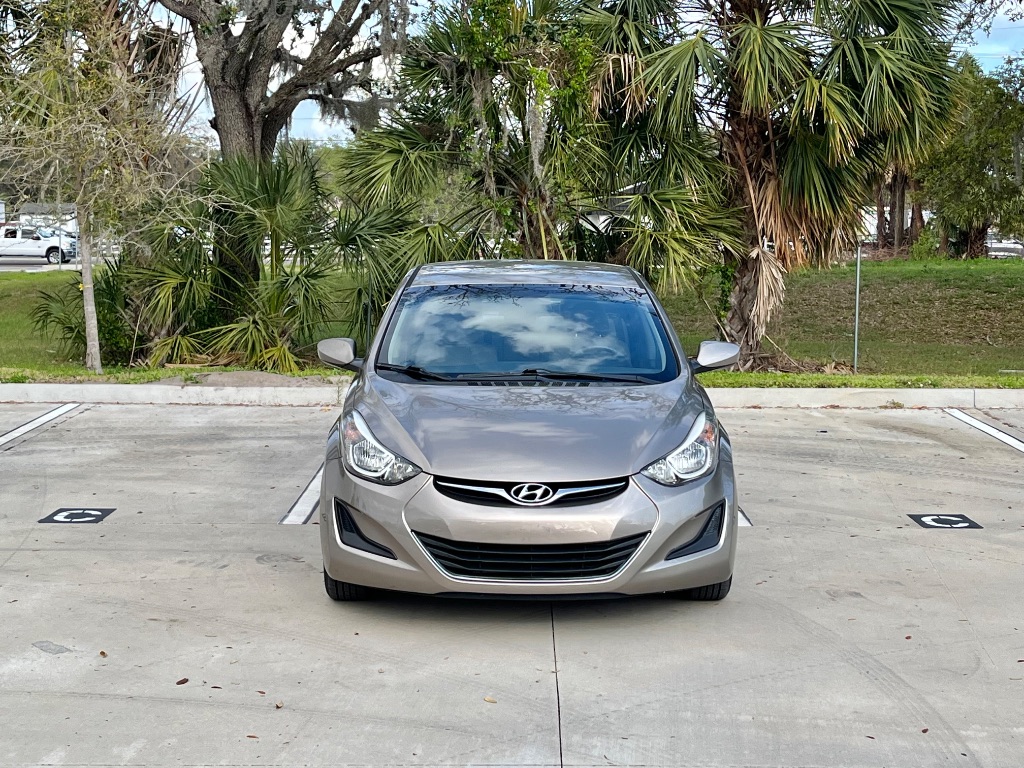 2016 Hyundai Elantra SE photo