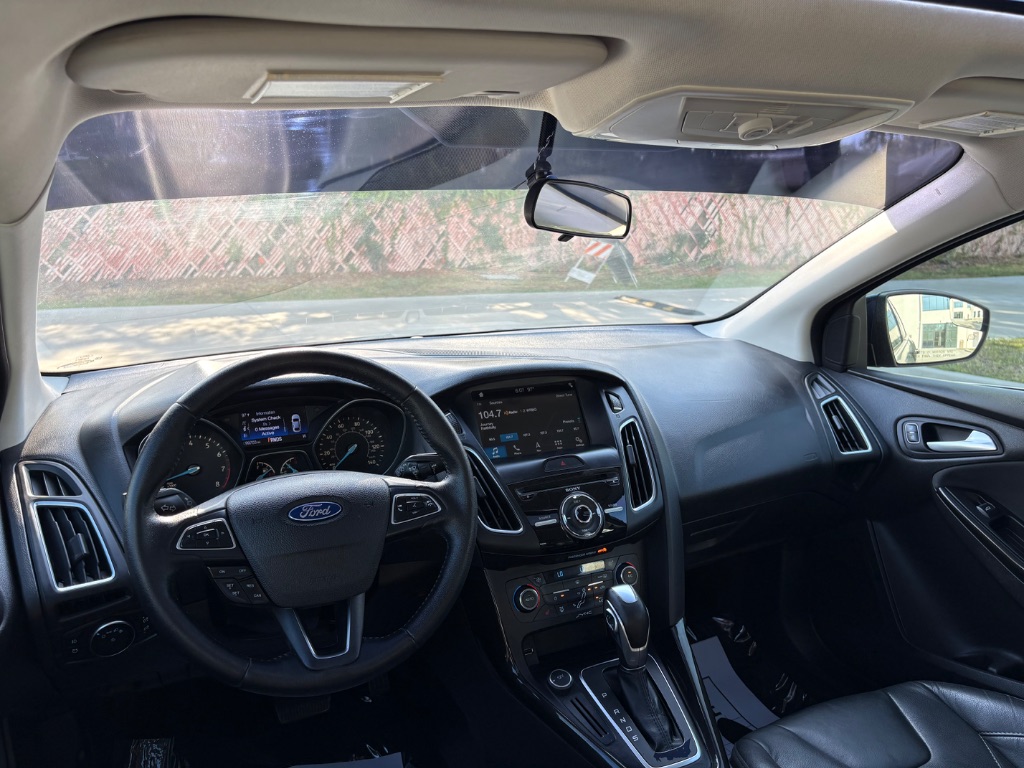 2016 Ford Focus - $6,995