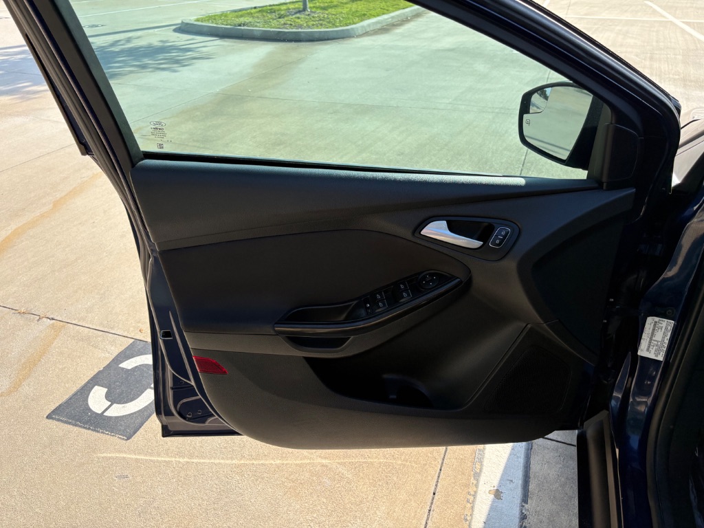 2016 Ford Focus - $6,995