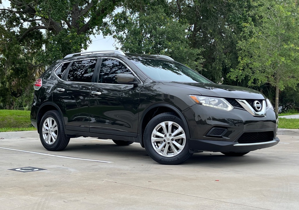 2016 Nissan Rogue - $9,295