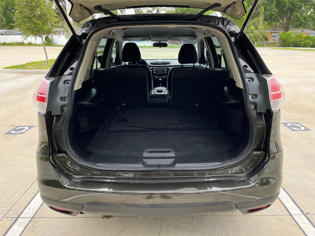 2016 Nissan Rogue - $9,295