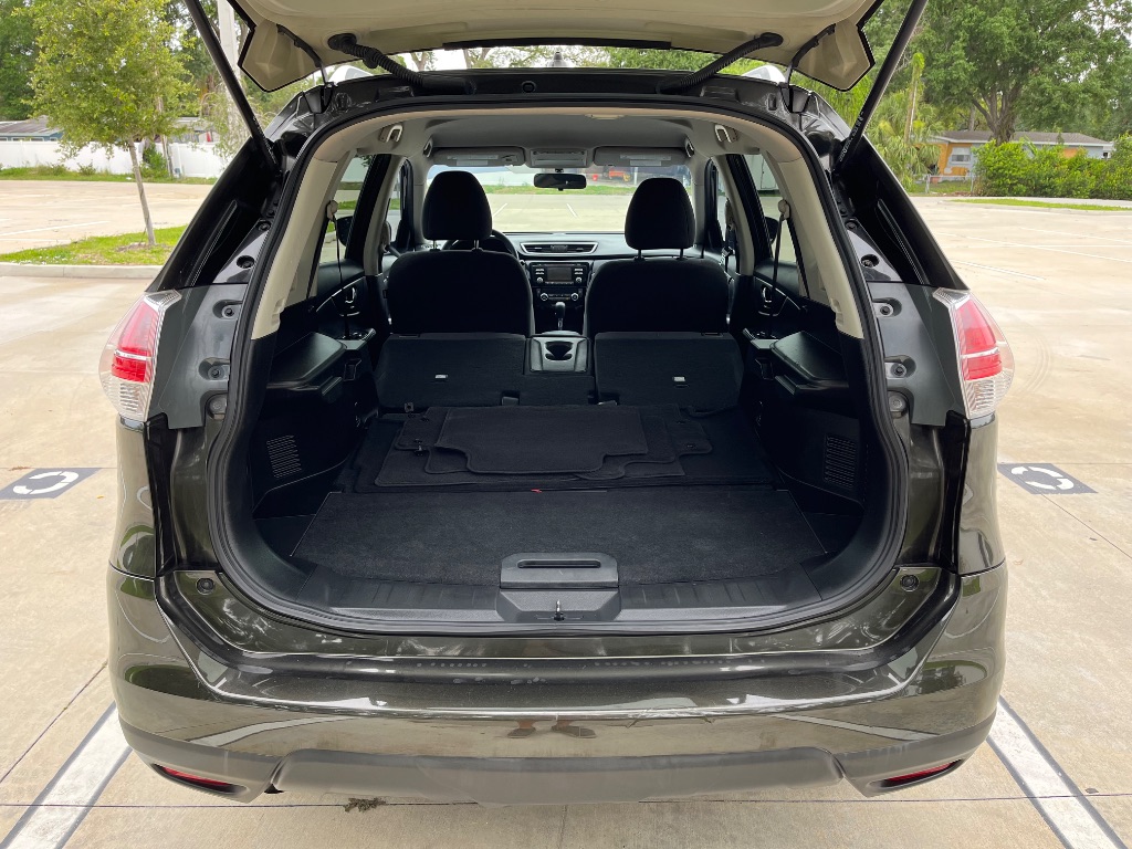 2016 Nissan Rogue - $9,295