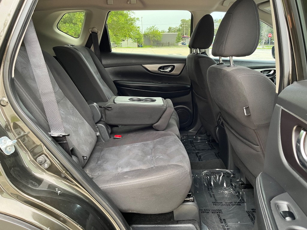 2016 Nissan Rogue - $9,295