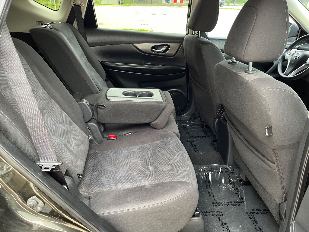 2016 Nissan Rogue - $9,295
