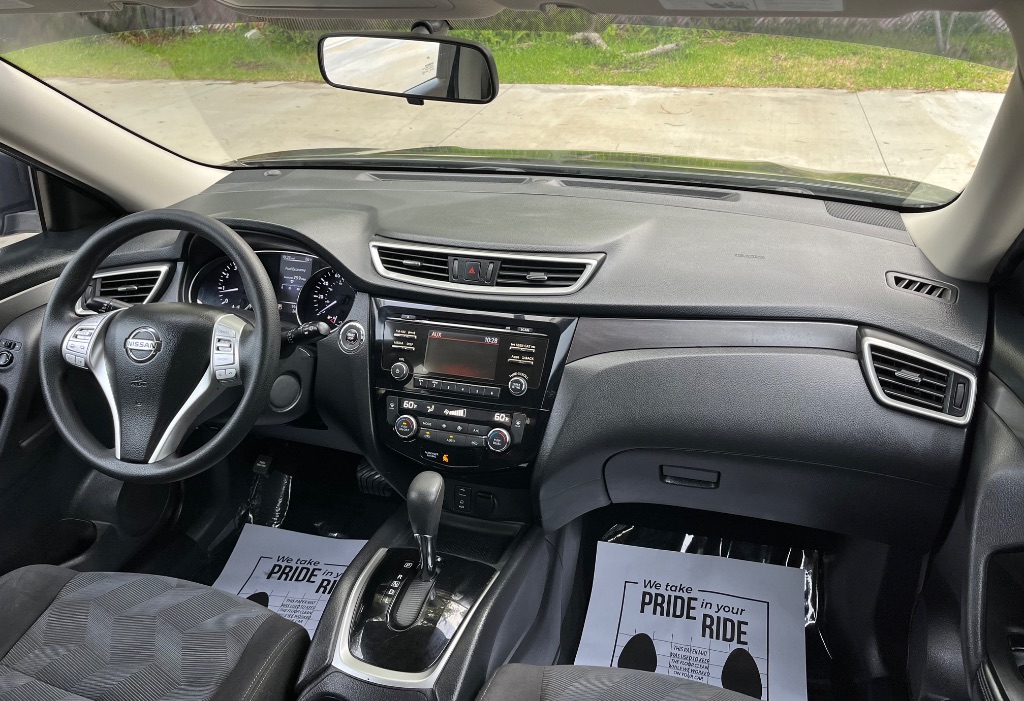 2016 Nissan Rogue - $9,295