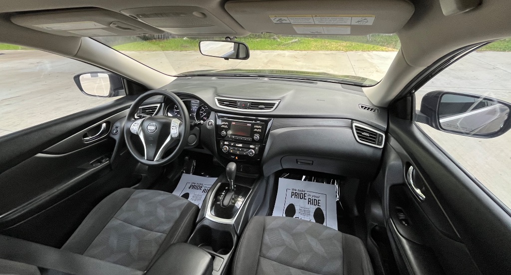 2016 Nissan Rogue - $9,295